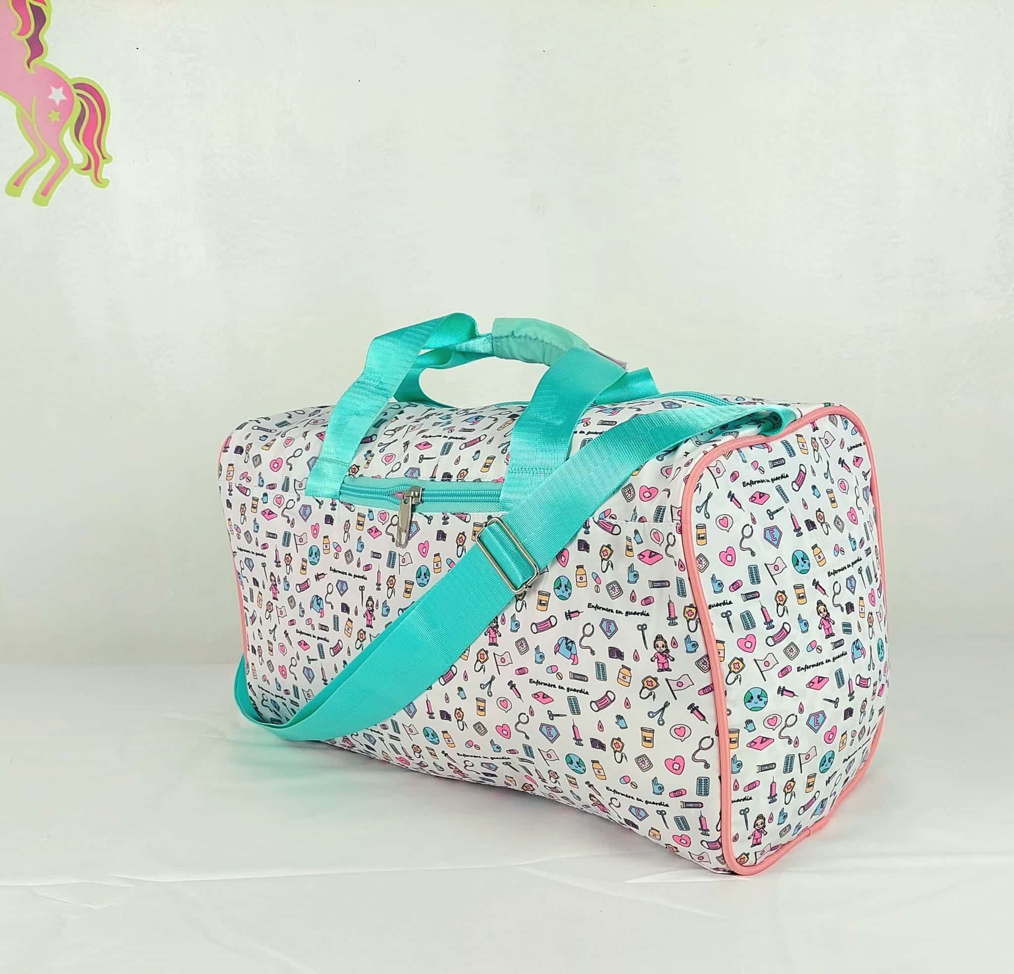 WhatsApp Image 2024-01-02 at 00.57.33 (1) BOLSO DEPORTIVO ENFERMERA- Nurse Verde - Imagen 8